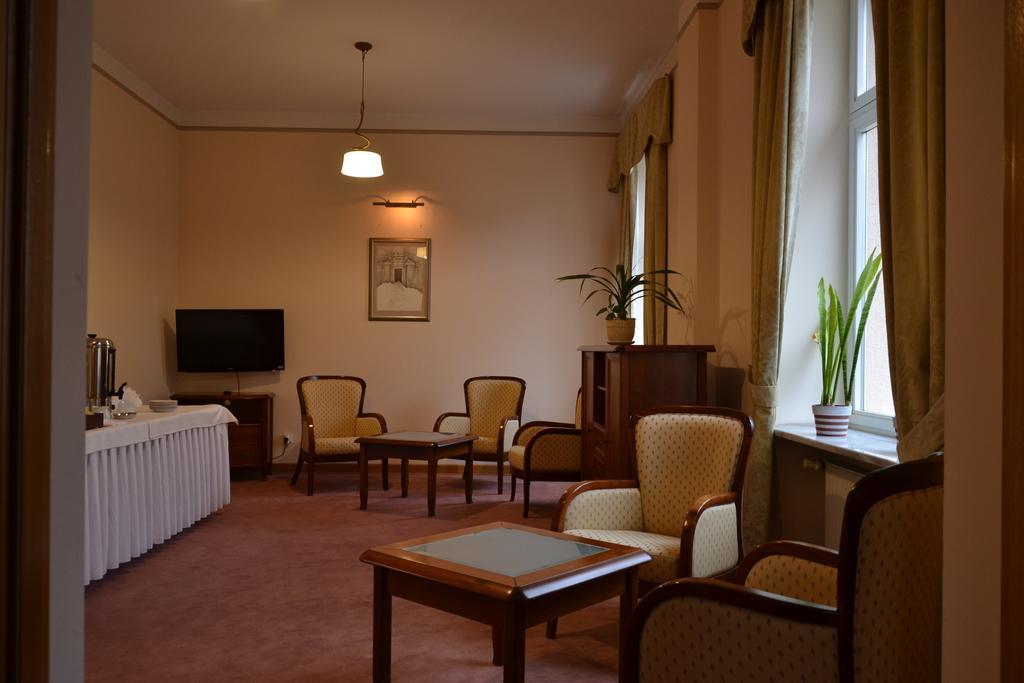 Hotel Lazienkowski Warsaw Exterior photo